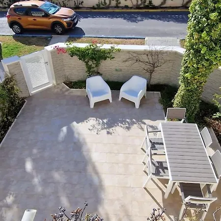 Seafront House,sea Views,pool And Bbq, Airport 10 Mns بيت للعطل إل ألتيت