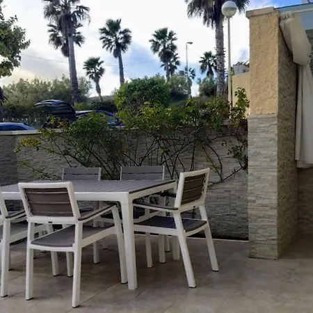 Seafront House,sea Views,pool And Bbq, Airport 10 Mns *
