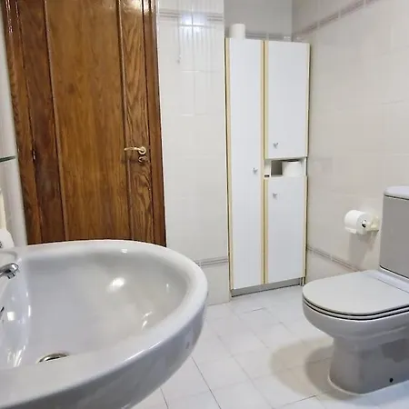 بيت للعطل Seafront House,sea Views,pool And Bbq, Airport 10 Mns *