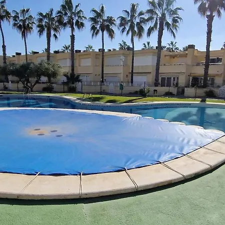 Seafront House,sea Views,pool And Bbq, Airport 10 Mns إل ألتيت
