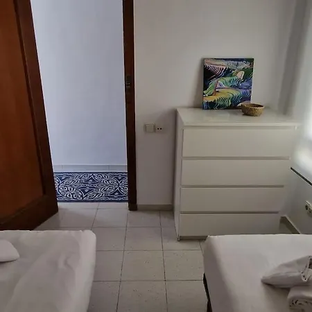 Seafront House,sea Views,pool And Bbq, Airport 10 Mns *