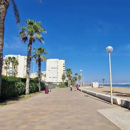 بيت للعطل Seafront House,sea Views,pool And Bbq, Airport 10 Mns إل ألتيت